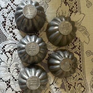 Set of 5 Vintage Silver Fluted JELLO molds